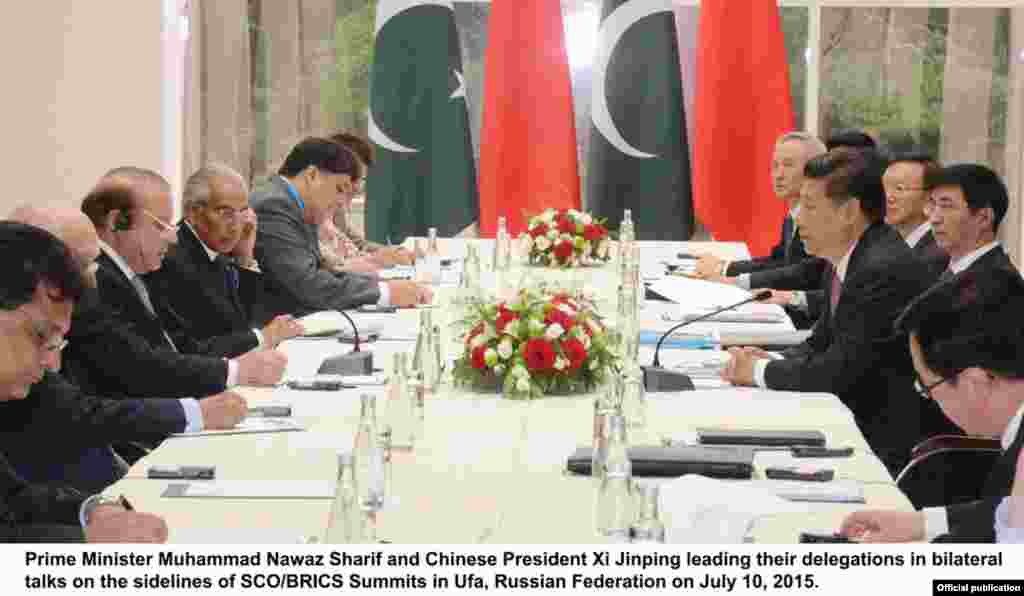 Prime Minister Muhammad Nawaz Sharif and Chinese President Xi Jinping leading their delegations in bilateral talks on the sidelines of SCO/BRICS Summits in Ufa, Russian Federation on July