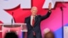 资料照片：佛罗里达州共和党参议员里克·斯科特(Rick Scott)出席2026年美国保守派政治行动会议(CPAC)时挥手致意。(2026年3月28日)