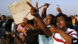 Demonstranti u blizini rudnika Lonmin