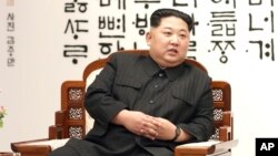 Kim le dijo además al presidente surcoreano Moon Jae-in en su histórica cumbre que su país estaría dispuesto a abandonar sus armas nucleares si Estados Unidos se compromete con el fin formal de la Guerra de Corea.