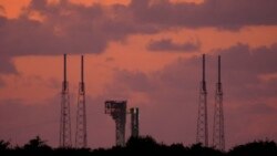 Kapsul Starliner milik Boeing tampak berada di atas roket Atlas V di landasan peluncuran di Cape Canaveral, Florida, pada 1 Juni 2024. (Foto: AP/Chris O'meara)