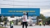 Trabalhadores protestam no Porto de Wilmington, Delaware, 1 outubro 2024