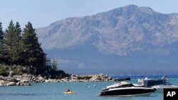 A pesar de haber experimentado un invierno húmedo, el lago Tahoe todavía sufre los efectos de la sequía y el calentamiento global.