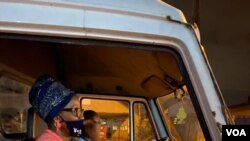 VOA Hausa journalist Grace Alheri Abdu pictured in a bakery delivery van on Nov. 28. A delivery driver drove her to Port Harcourt after she was detained by soldiers. (VOA Housa)