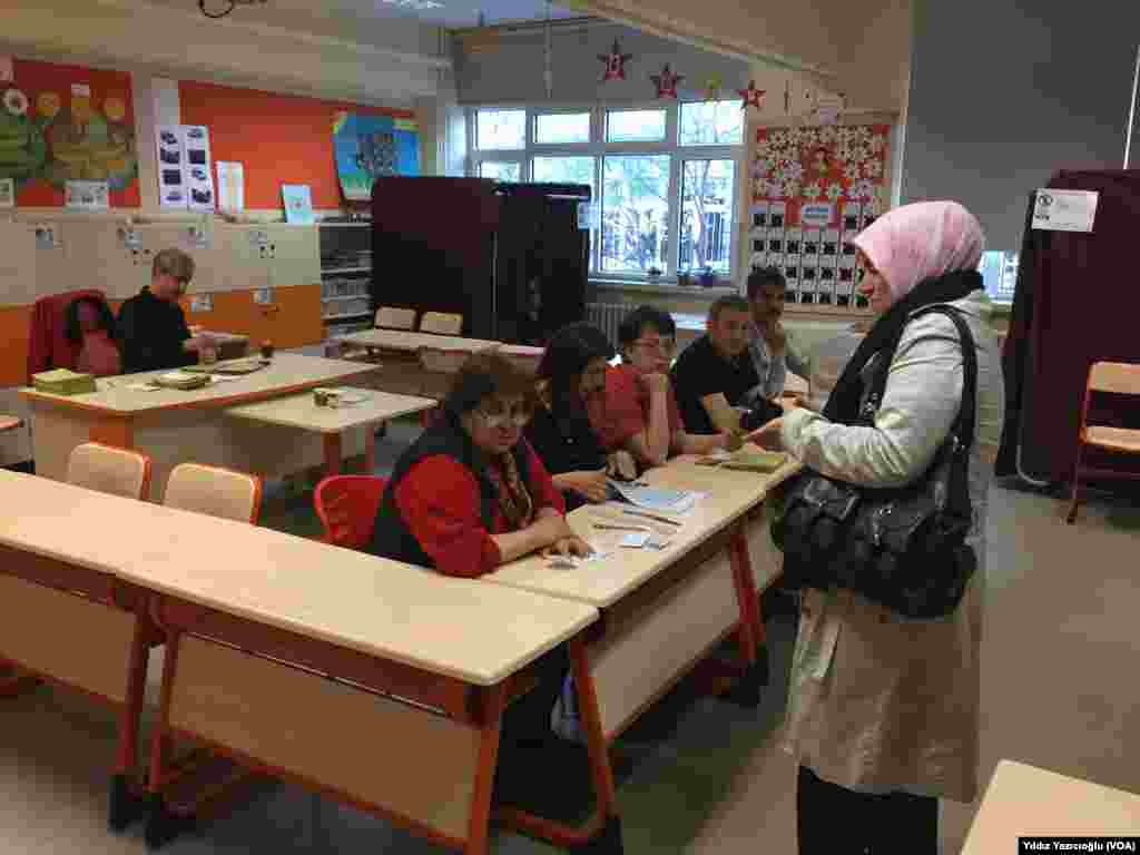 Turkey heads to the polls for referendum