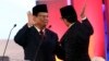 Capres 02 Prabowo Subianto dan Cawapres Sandiaga Uno saling menyalami usai Debat Perdana di Jakarta, Kamis malam (17/1).