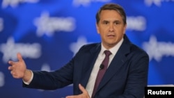 资料照片：美国司法部副部长布兰奇在德克萨斯州格雷普韦恩举行的2026年保守派政治行动会议上讲话。(2026年3月26日)