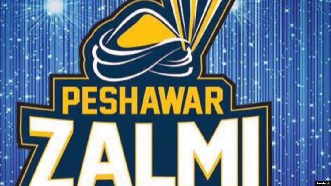 د پېښور زلمي ټيم کپتان چې شاهد افريدي دی په ۱۶ کسانو مشتمل دغه ټيم کې پينځه بهرني او نور ځايي د پاکستان لوبغاړي دي ،