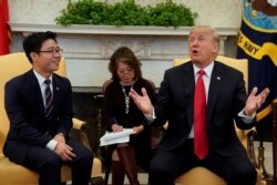 도널드 트럼프 미국 대통령이 지난 2018년 2월 지성호 씨 등 탈북민 8명을 백악관으로 초청해 환담했다.