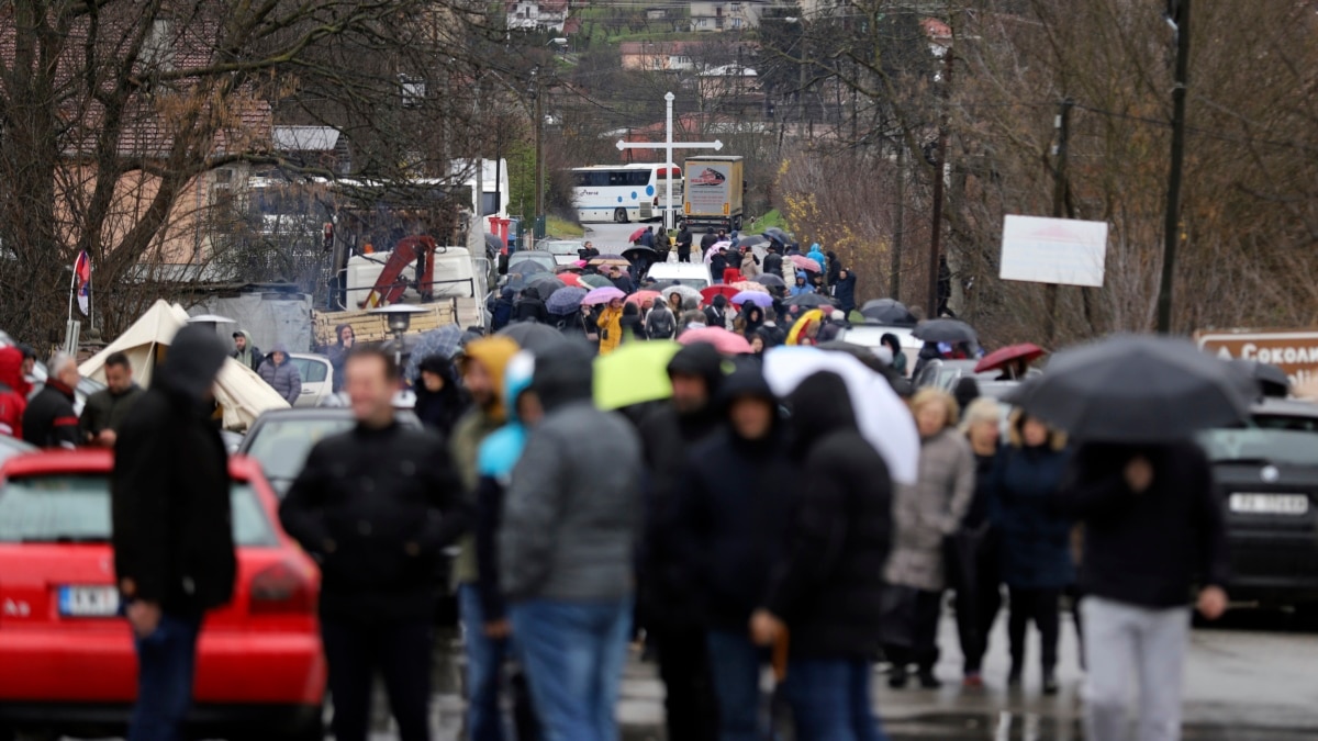 Tensions Run High In North Kosovo As Serbs Block Roads