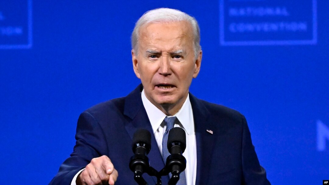 En medio de críticas y desafíos electorales, Biden enfrenta la desilusión entre votantes latinos, presentando iniciativas como la reforma migratoria y mejoras económicas en una conferencia crucial en Nevada.