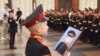 Російський курсант Суворовського військового училища приймає присягу під час церемонії посвячення в курсанти в Музеї Великої Вітчизняної війни, також відомому як Музей Перемоги, на Поклонній горі в Москві 23 вересня 2023 року. (Фото AFP)