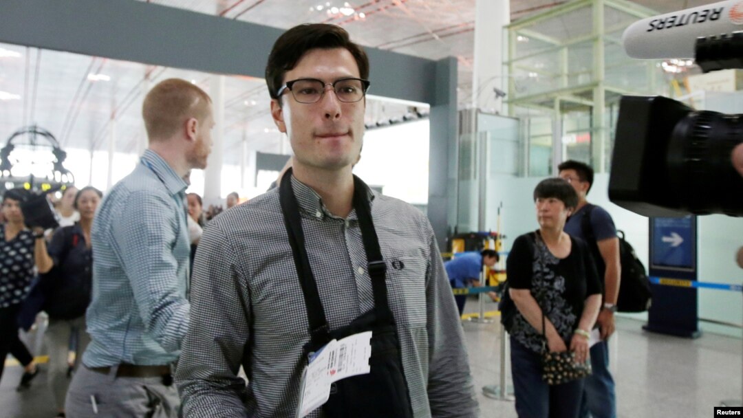 Alek Sigley, di bandara internasional Beijing, China, 4 Juli 2019. 