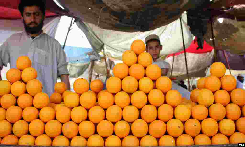 اورنج ، جس کا رس نہایت فائدے مند ہوتا ہے