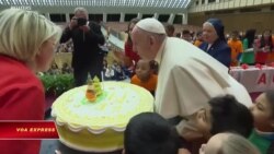 Đức Giáo hoàng đón sinh nhật với bệnh nhi