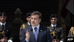 Лаша Тугуши: Саакашвили и Бурджанадзе мало чем отличаются друг от друга