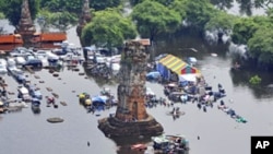 An aerial view of the Lokayasuttharam Buddhist temple in Ayutthaya province, central Thailand, submerged by the flood, Oct. 12, 2011