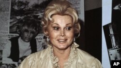 Aktris Zsa Zsa Gabor pada foto yang diambil tahun 1978 (foto: dok).