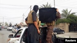 Militan Islamis Sunni (ISIL) dilaporkan telah menguasi Beji dan kilang minyak terbesar di Irak utara (foto: dok). 