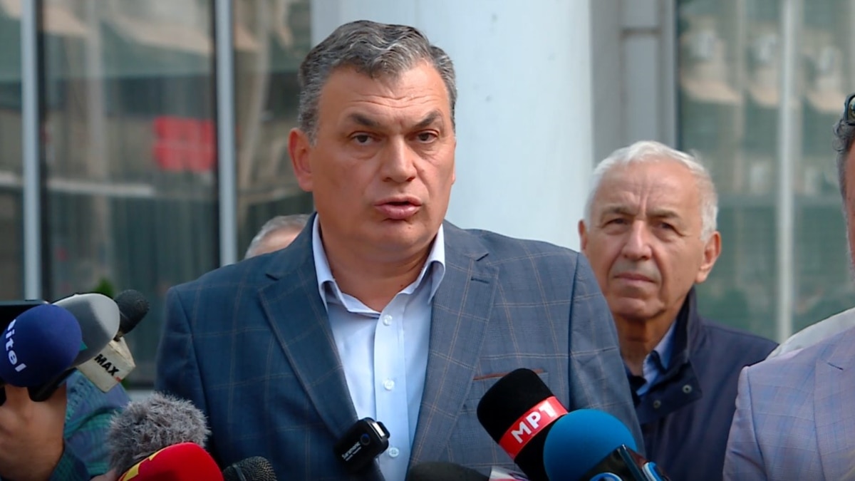 Оливер Андонов: Мицкоски е политички потрошен