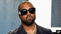 Foto Achiv: Kanye West rive nan fet Oscar magazin Vanity Fair la, 9 Fevriye 2020. 