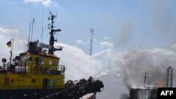 Дым в порту Одессы после российского удара, июль 2022 года (Архивное фото)