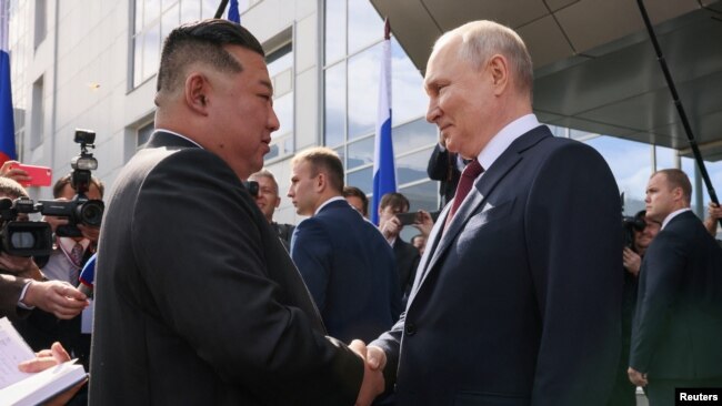 Putin ile Kim Rusya'nın Amur bölgesinde biraraya geldi