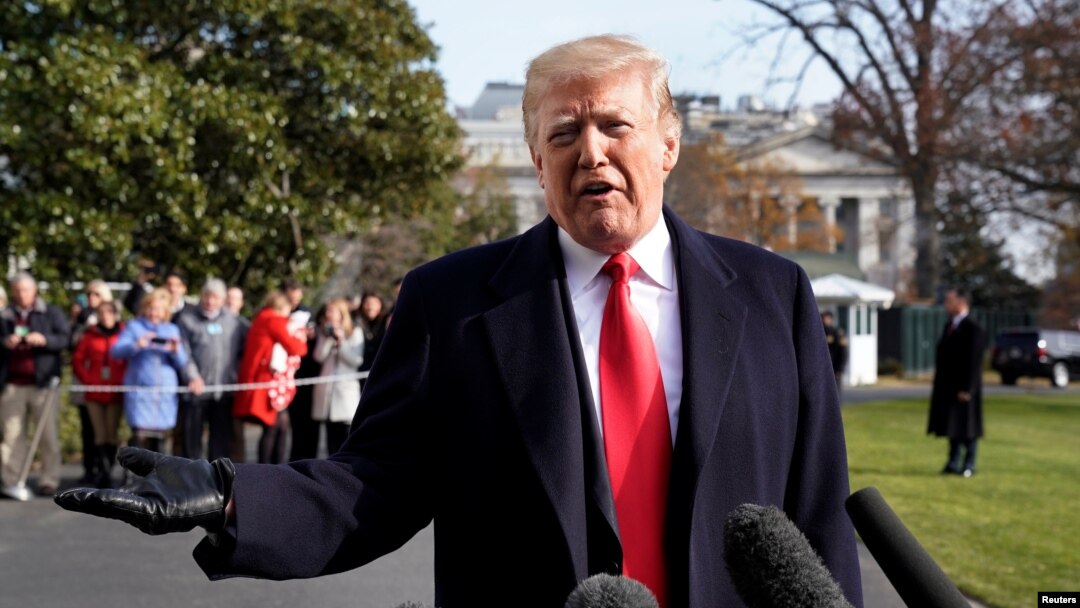 Tổng thống Donald Trump phát biểu trước truyền thông ngày 8/12/2018.