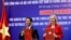 Bộ trưởng Thương mại Anh Liz Truss và Bộ Trưởng Bộ Công thương Việt Nam Trần Tuấn Anh ký kết biên bản kết thúc đàm phán Hiệp định Thương mại Tự do ngày 11/12/2020 tại Hà Nội.