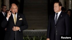 哥斯达黎加总统路易斯·吉列尔莫·索利斯