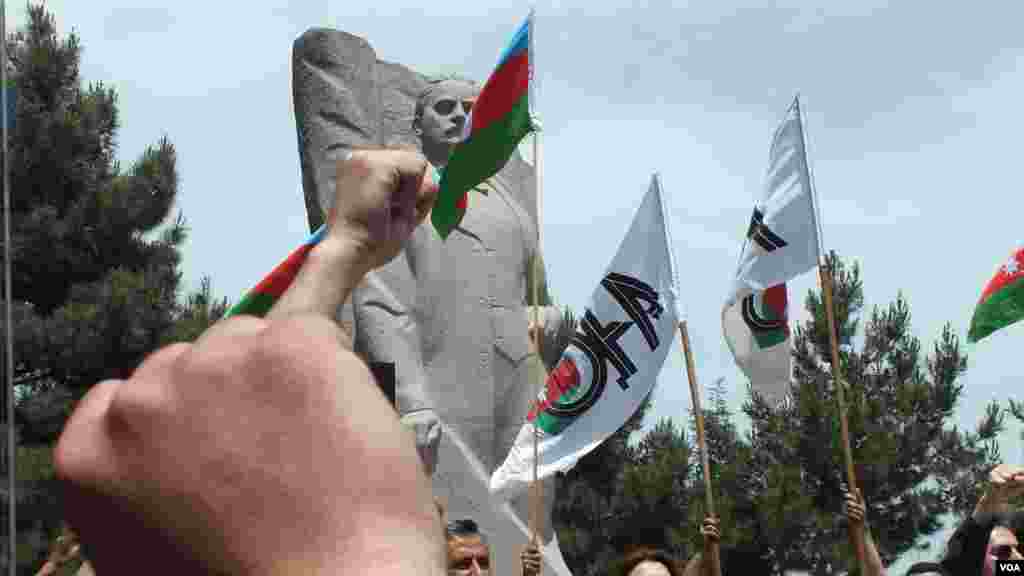 Azərbaycan müxalifəti 28 may-Respublika gününü qeyd edir