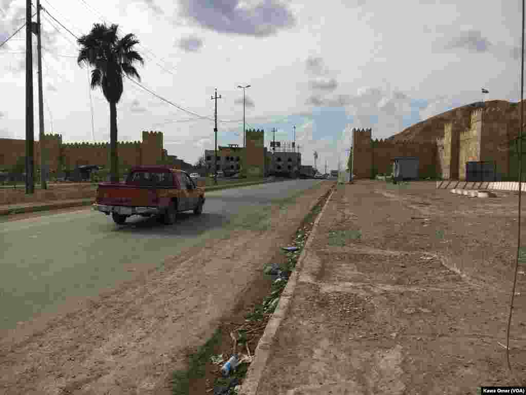 Musul'un doğusundaki, Musul Üniversitesi yakınları