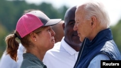 Američki predsjednik Joe Biden posjetio je Južnu Karolinu nakon uragana Helena, 2. oktobar 2024. (Foto: REUTERS/Evelyn Hockstein) 