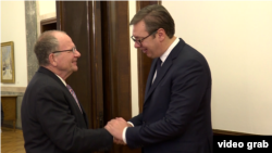 Kongresmen Ted Po i predsednik Srbije Aleksandar Vučić tokom sastanka u Begradu, 3. novembra 2018.
