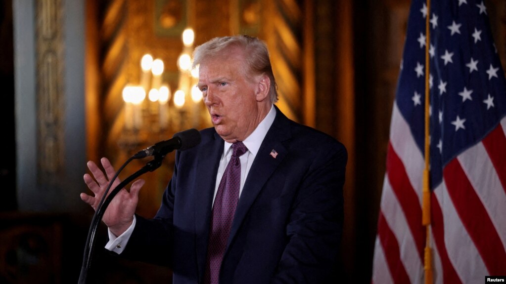 Избранный президент США Дональд Трамп выступает с речью в Мар-а-Лаго в Палм-Бич, Флорида, США, 7 января 2025 г. REUTERS/Carlos Barria/Архивное фото