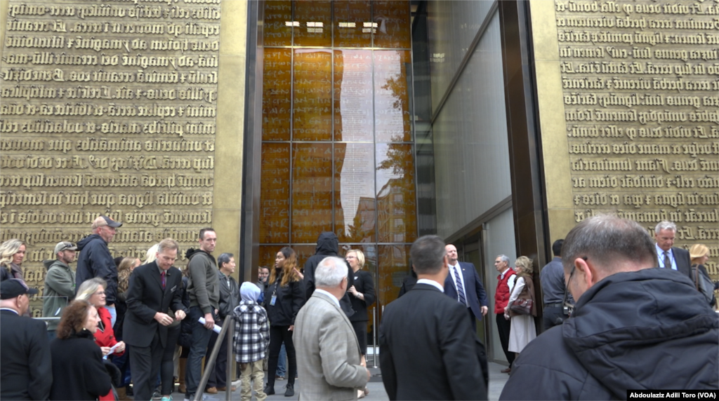 Hotunan Bikin bude gidan adana kayan tarihin Littafi Mai Tsarki&quot; THE BIBLE MUSEUM&quot;, Nuwamba 23, 2017