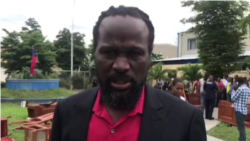 Senator Antonio Cheramy talks to VOA Creole on the lawn of the Haitian parliament.