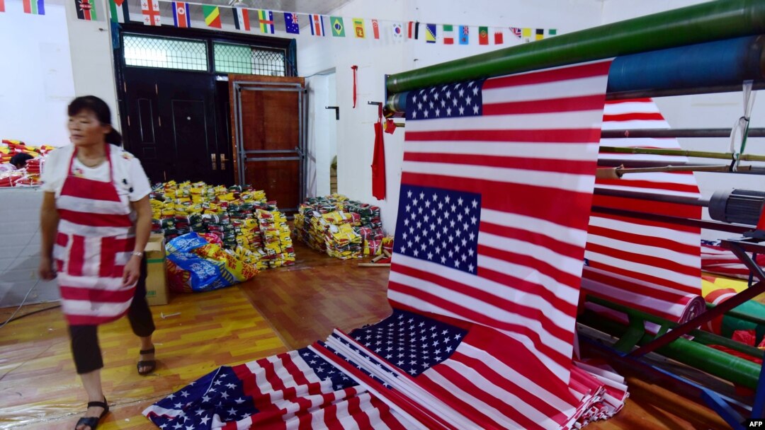 Fabrika američkih zastava u Kini