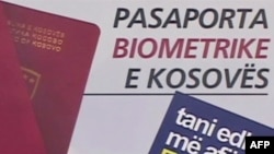 Kosovë: Fillon pajisja e qytetarëve me pasaporta biometrike