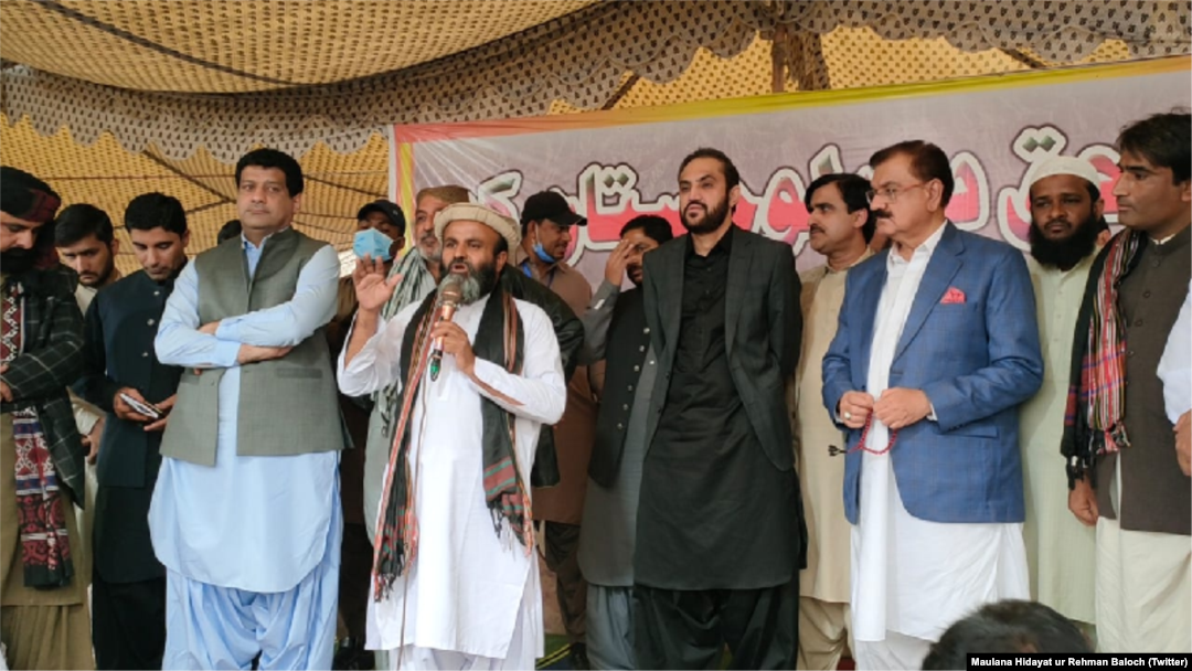 حق دو تحریک سے حکومت نے گزشتہ برس بھی مذاکرات کیے تھے اور ان کے مطالبات تسلیم کرنے کا اعلان کیا تھا۔