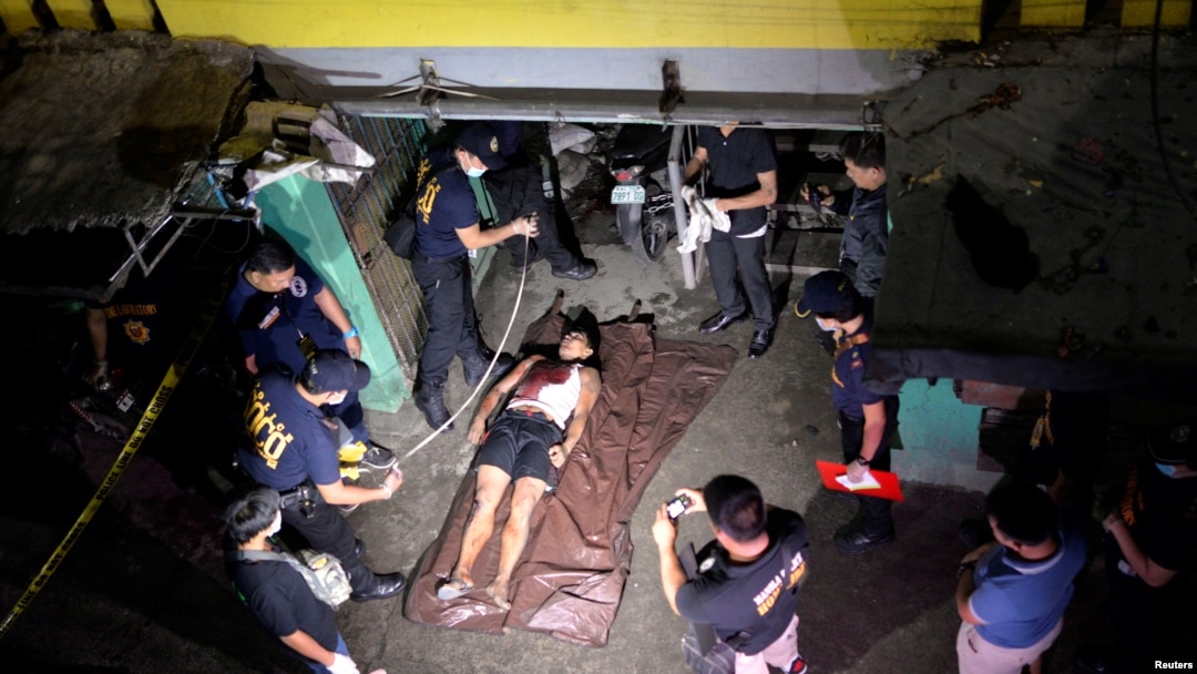 The body of a man whom police said was killed during a drug bust operation on "Shabu" (Meth), is seen in Manila, Philippines, August 18, 2016.