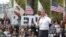 US Democratic presidential candidate Beto O'Rourke speaks at a rally in Los Angeles, California, U.S., April 27, 2019. 