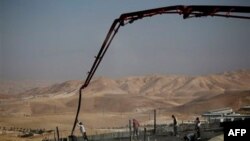 Kudüs yakınlarındaki Maale Adumim yerleşim yerindeki inşaatlarda Filistinli işçiler çalıştırılıyor