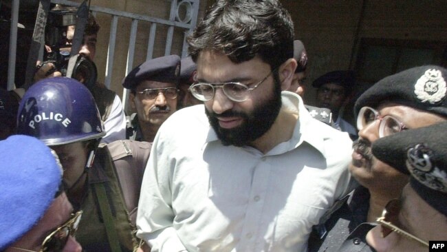 ان ملزمان میں سے احمد عمر شیخ پاکستانی نژاد برطانوی شہری تھے۔ جو لندن اسکول آف اکنامکس سے تعلیم یافتہ تھے۔ (فائل فوٹو)
