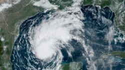 El Estado de Texas está en alerta con la llegada de Beryl que provoca fuertes e intensas lluvias y fuertes vientos
