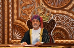 FILE PHOTO: Sultan Haitham bin Tarik gives a speech after being sworn in before the royal family council in Muscat, Oman Jan. 11, 2020.