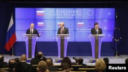 From left: Russia's President Putin, EU Council President Van Rompuy and European Commission President Barroso, EU-Russia Summit meeting, Brussels, Dec. 21, 2012.