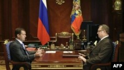 Архив: Сергей Степашин, председатель Счетной палаты России, на встрече с президентом Дмитрием Медведевым