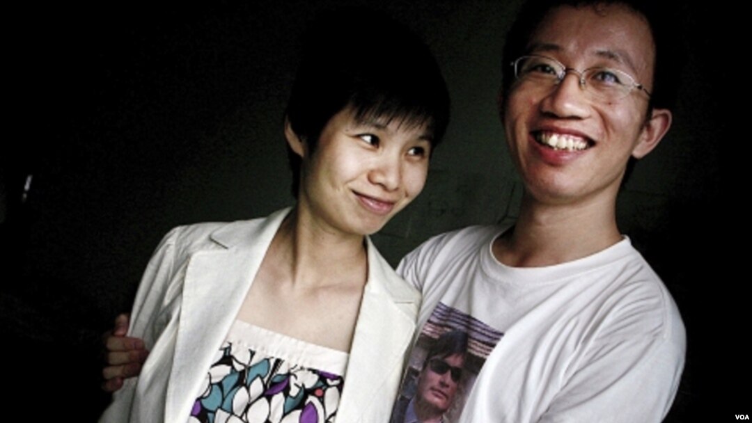 Aktivis HAM Tiongkok Hu Jia (kanan) bersama isterinya, Zeng Jinyan (foto: dok.).