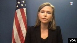 Emily Mendrala, subsecretaria adjunta para Asuntos del Hemisferio Occidental del Departamento de Estado de Estados Unidos. [Foto: captura de pantalla, VOA]